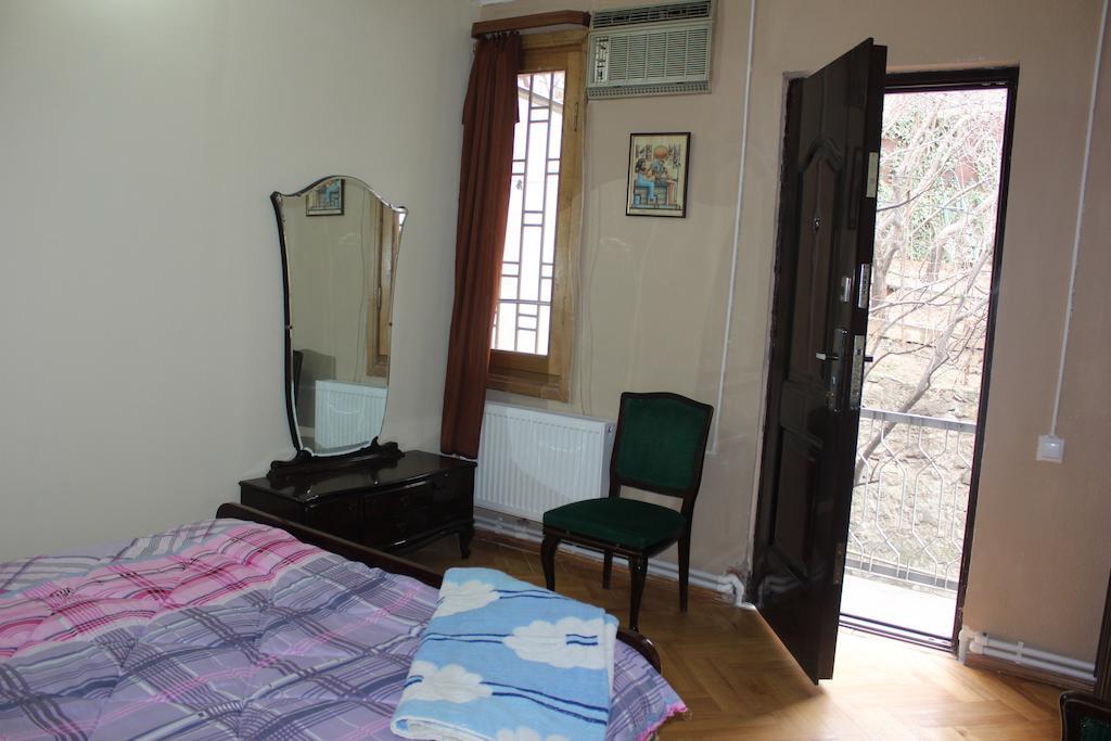 טביליסי Old District Guest House חדר תמונה